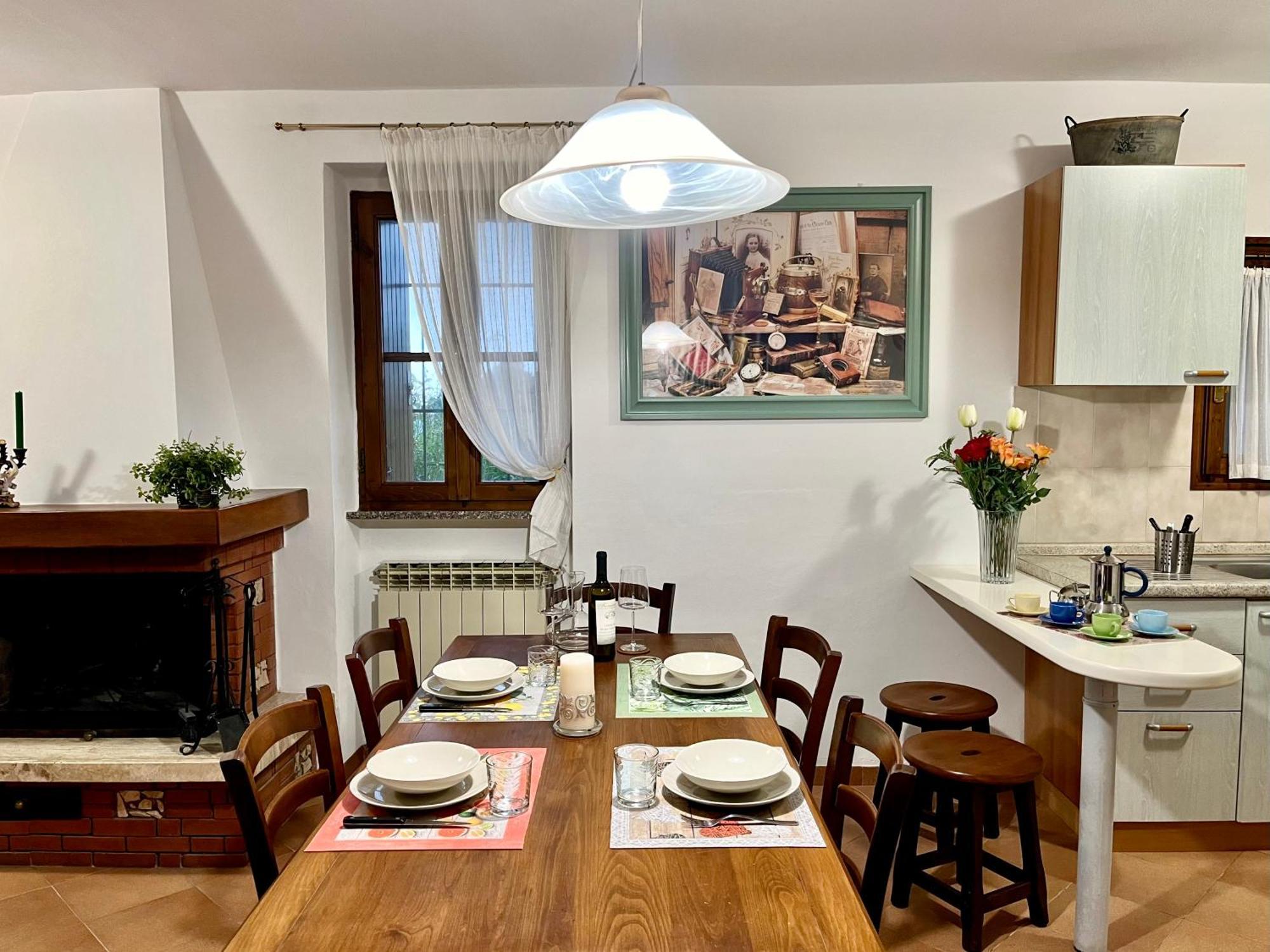 Appartamento Mirella In Centro Storico กาโซเล เดลซา ภายนอก รูปภาพ